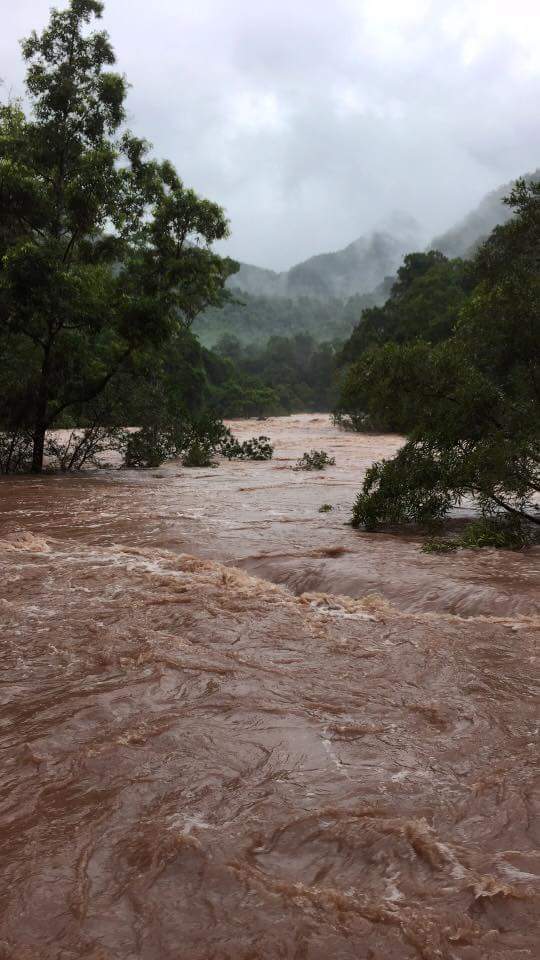 Quảng Bình: 8 người chết và mất tích, gần 27.000 hộ dân bị ngập do mưa lũ - Ảnh 6.