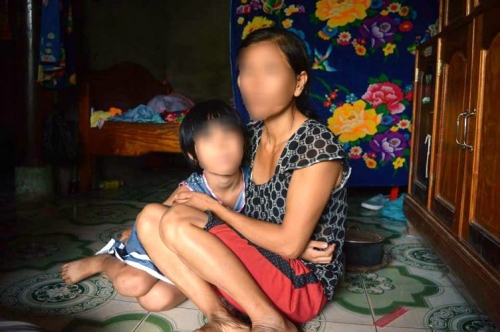 Truy t&igrave;m hung thủ d&aacute;n miệng, tr&oacute;i ch&acirc;n tay ch&aacute;u b&eacute; 7 tuổi - Ảnh 1.