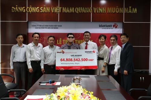 Lãnh đạo Vietlott khuyến cáo không nên mua vé số chui - Ảnh 2.