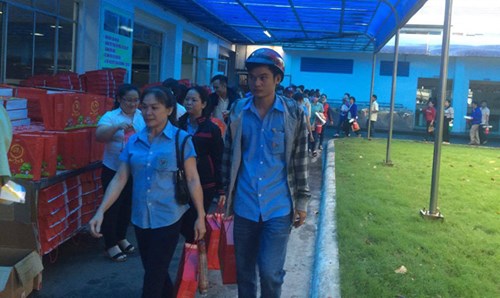 Thưởng Tết 2017: Thấp 500 nghìn, cao bằng căn hộ - Ảnh 2.