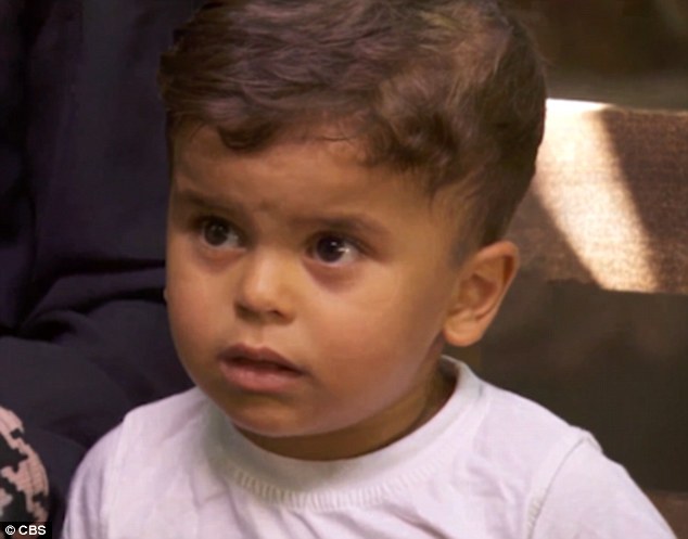 Cậu bé 10 ngày tuổi được cứu sống trong đống đổ nát ở Syria cách đây 2 năm giờ đã bảnh trai thế này - Ảnh 2.