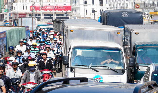Chuyên gia giao thông nói về nạn kẹt xe ở Sài Gòn: Chọn xe buýt hoặc xe máy chứ không thể có cả hai - Ảnh 5.