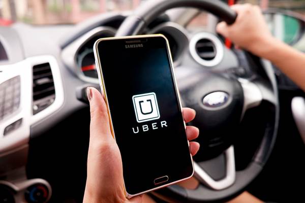 Uber đưa ra lưu ý cho khách hàng khi cước phí có thể tăng cao vào đêm Giao thừa - Ảnh 1.