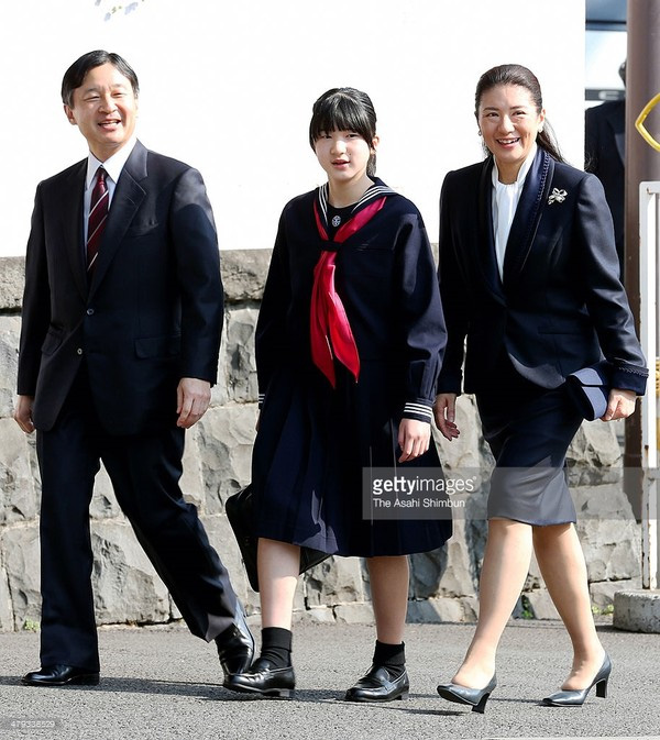 Nỗi sầu nhung lụa của n&agrave;ng C&ocirc;ng nương xinh đẹp Nhật Bản - Ảnh 12.