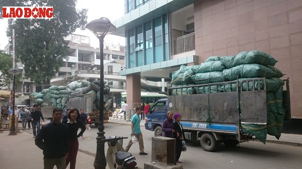 Sự thật kinh hoàng bên trong bệnh viện - Ảnh 2.
