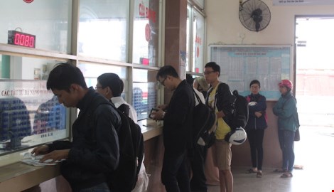 V&eacute; xe Tết tăng đến 60% so với ng&agrave;y thường - Ảnh 2.