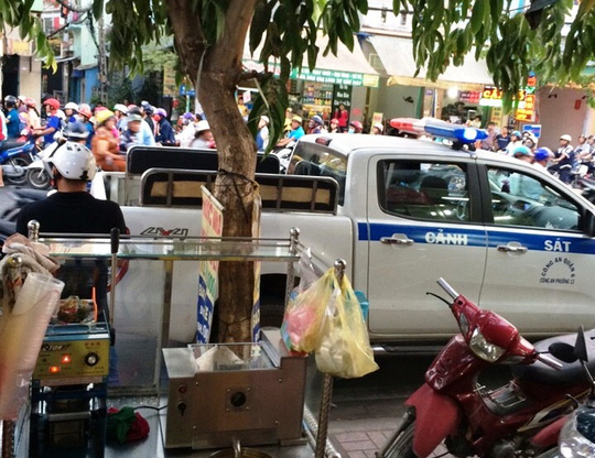 Rủ người đi đòi nợ, nổ súng gây náo loạn cả khu phố - Ảnh 2.