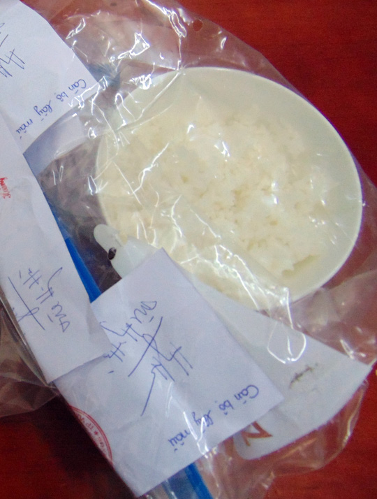 Không phát hiện cơm chuyển màu đỏ sau 2 ngày thực nghiệm - Ảnh 2.