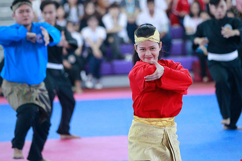 Nụ cười quyến rũ của “hot girl” Pencak Silat - Ảnh 2.