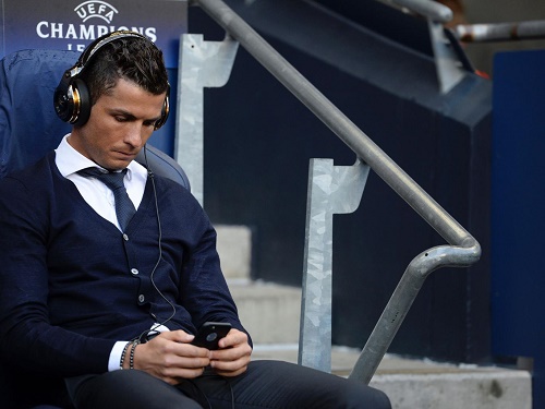 Ronaldo vắng mặt ph&uacute;t ch&oacute;t do d&iacute;nh chấn thương mới - Ảnh 2.