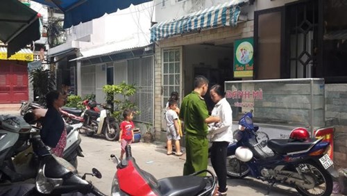 Phát hiện người đàn ông tự sát trong nhà - Ảnh 2.