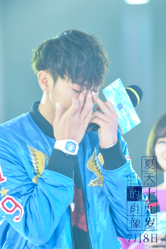 Cựu thành viên EXO - Hoàng Tử Thao lại rơi nước mắt vì nhắc tới antifan - Ảnh 2.