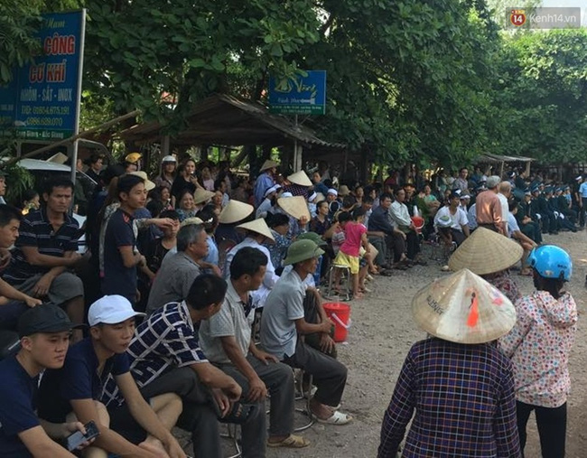 Người th&acirc;n kh&oacute;c ngất trước linh cữu Đại t&aacute; Trần Quang Khải - Ảnh 13.