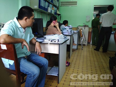 Phát hi&ecirc;̣n chủ tịch h&ocirc;̣i đ&ocirc;̀ng quản trị tử vong tại bàn làm vi&ecirc;̣c - Ảnh 2.