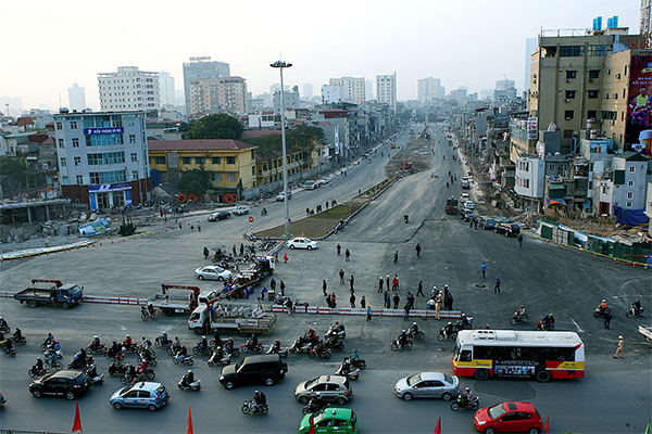 Hà Nội lên tiếng về phương án cấm xe máy vào năm 2025  - Ảnh 2.