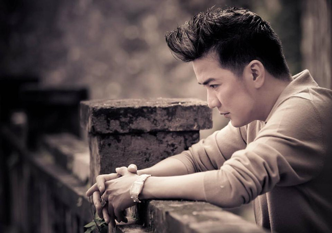 Người mẹ ruột khiến Đàm Vĩnh Hưng cay đắng rơi nước mắt cũng từng chịu nhiều tủi hờn