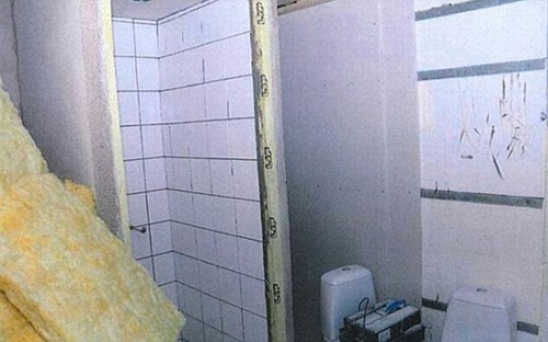 Kế hoạch khủng khiếp của vị b&aacute;c sĩ bắt c&oacute;c, h&atilde;m hiếp phụ nữ trong hầm tối - Ảnh 3.