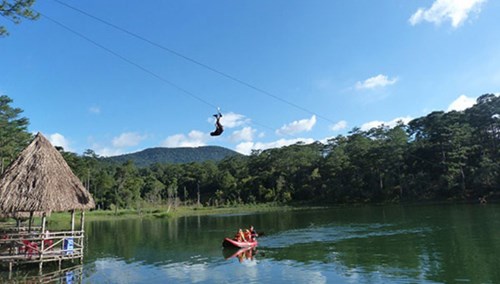 Đ&igrave;nh chỉ du lịch thể thao mạo hiểm ở nhiều hồ, th&aacute;c - Ảnh 3.