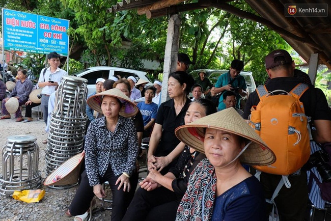 Người th&acirc;n kh&oacute;c ngất trước linh cữu Đại t&aacute; Trần Quang Khải - Ảnh 5.