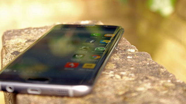Ch&acirc;n dung si&ecirc;u phẩm Samsung sẽ đ&egrave; bẹp iPhone 7 Plus - Ảnh 3.