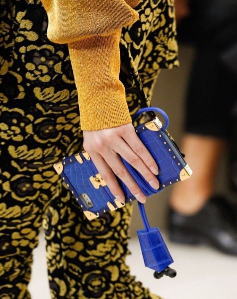 Louis Vuitton khiến tín đồ thời trang phát cuồng vì ốp Iphone sang chảnh - Ảnh 4.