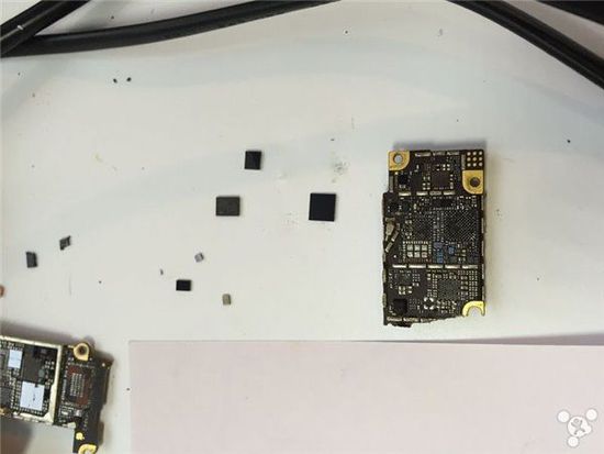 Người ta đã dựng một chiếc iPhone 6 từ nát bươm thành mới cứng như thế nào? - Ảnh 48.