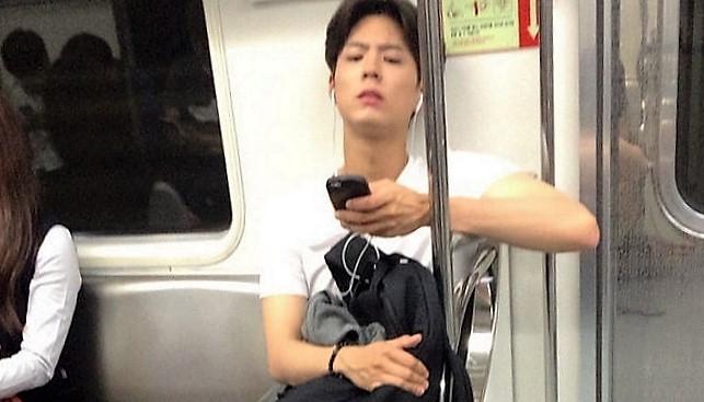 Lý do gì khiến Park Bo Gum không bị ngụp lặn trong dàn mỹ nam thế hệ mới của Hàn Quốc? - Ảnh 13.