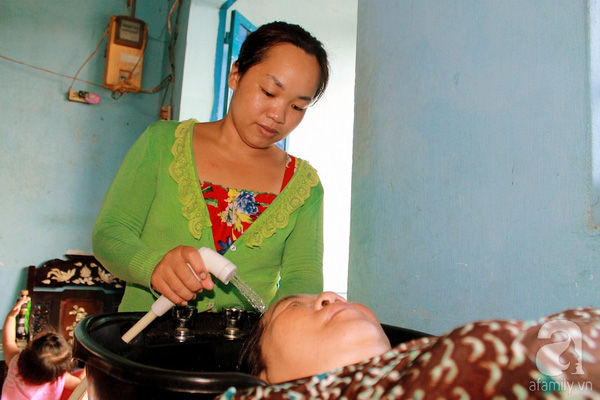 V&igrave; y&ecirc;u, người vợ ngh&egrave;o cam t&acirc;m hiến mắt cho chồng m&ugrave;, mong anh 1 lần được thấy mặt con - Ảnh 6.