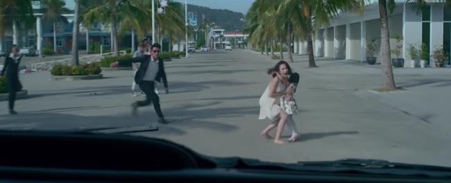 Vệ Sĩ của Chi Pu v&agrave; Angela Phương Trinh: Giống nhau đến ngỡ ng&agrave;ng? - Ảnh 7.