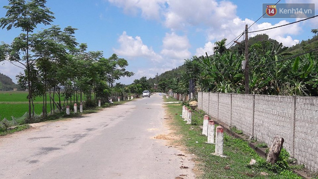 Nghệ An: Phát hiện một người phụ nữ tử vong bất thường ở bên đường - Ảnh 1.
