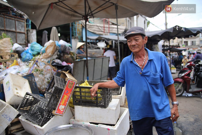 Người đàn ông trúng số 2,3 tỷ ở Sài Gòn vẫn không bỏ nghề quét rác - Ảnh 3.
