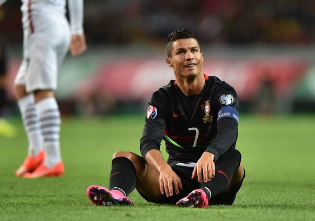 Đêm nay, Bồ Đào Nha có cần Ronaldo và Pepe đóng kịch? - Ảnh 1.