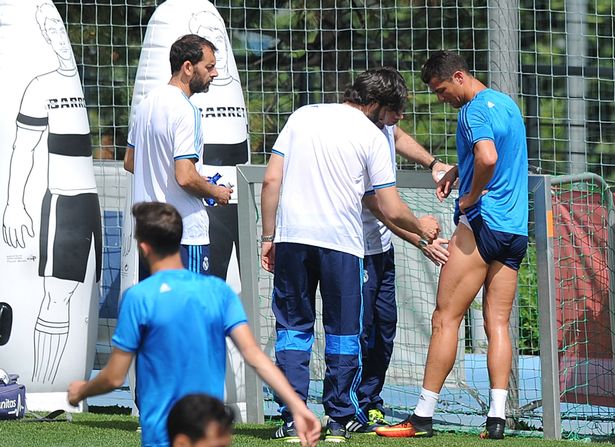 Ronaldo bất ngờ dính chấn thương trước chung kết Champions League - Ảnh 4.