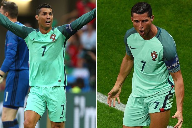 Ronaldo bùng nổ sau khi thay áo giữa giờ nghỉ - Ảnh 3.