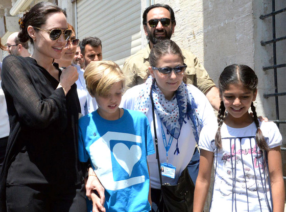 Brad Pitt cho rằng các con không an toàn khi ở bên Angelina Jolie vì lý do này - Ảnh 2.