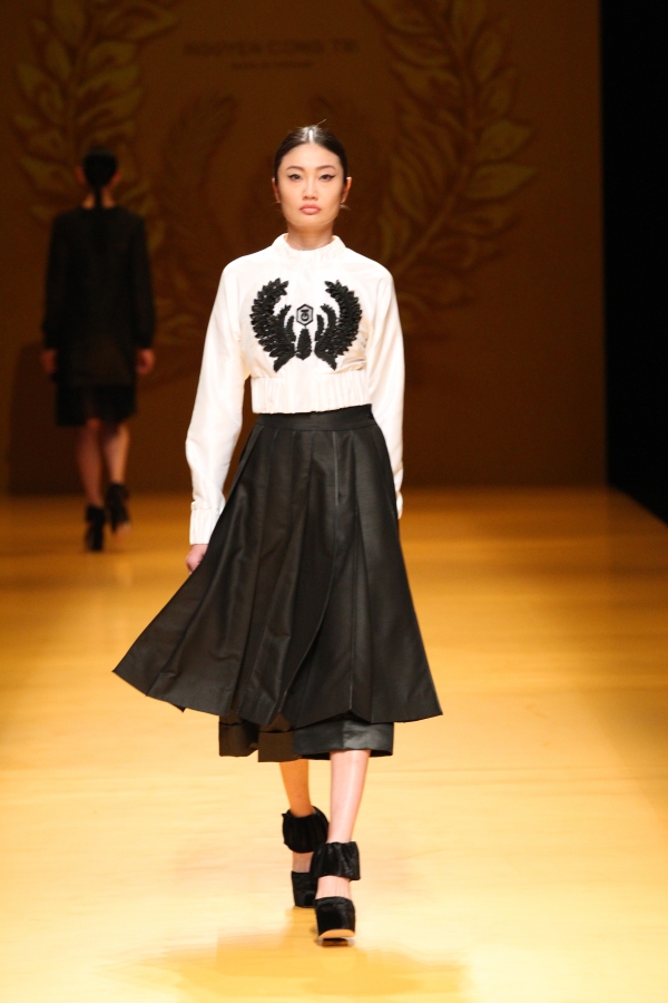 NTK Công Trí mang hồn lúa Việt đến Tokyo Fashion Week - Ảnh 7.