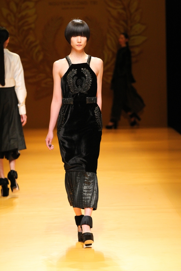 NTK Công Trí mang hồn lúa Việt đến Tokyo Fashion Week - Ảnh 8.