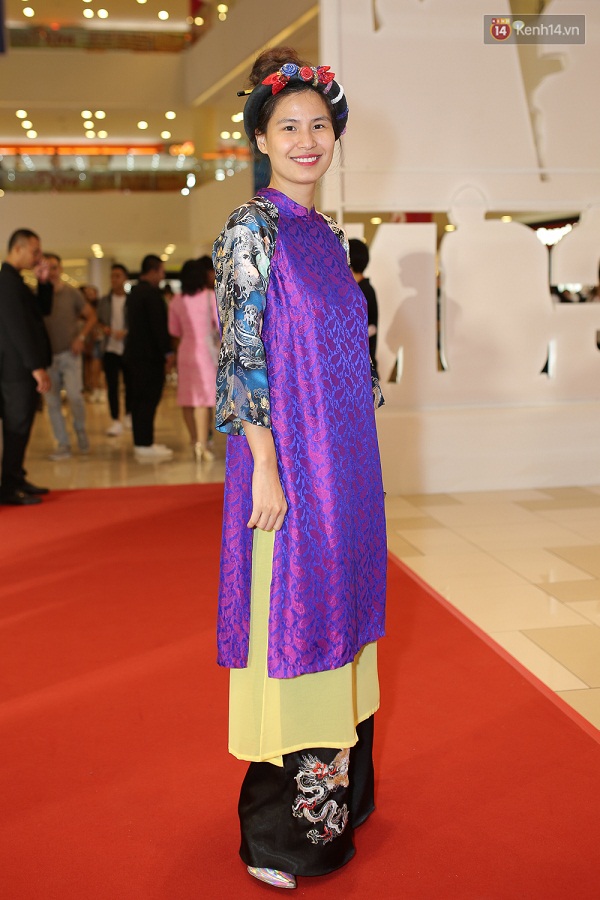 Ngọc Trinh hóa thân thành quý cô Sài Gòn xưa nổi bật giữa sự kiện - Ảnh 24. Ngọc Trinh hóa thân thành quý cô Sài Gòn xưa nổi bật giữa sự kiện - Ảnh 24.