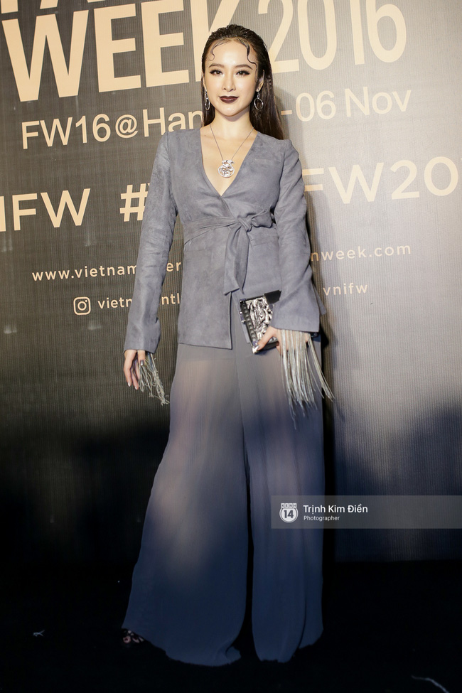 Và đây là 10 bộ cánh ấn tượng nhất trên thảm đỏ Vietnam International Fashion Week! - Ảnh 2.