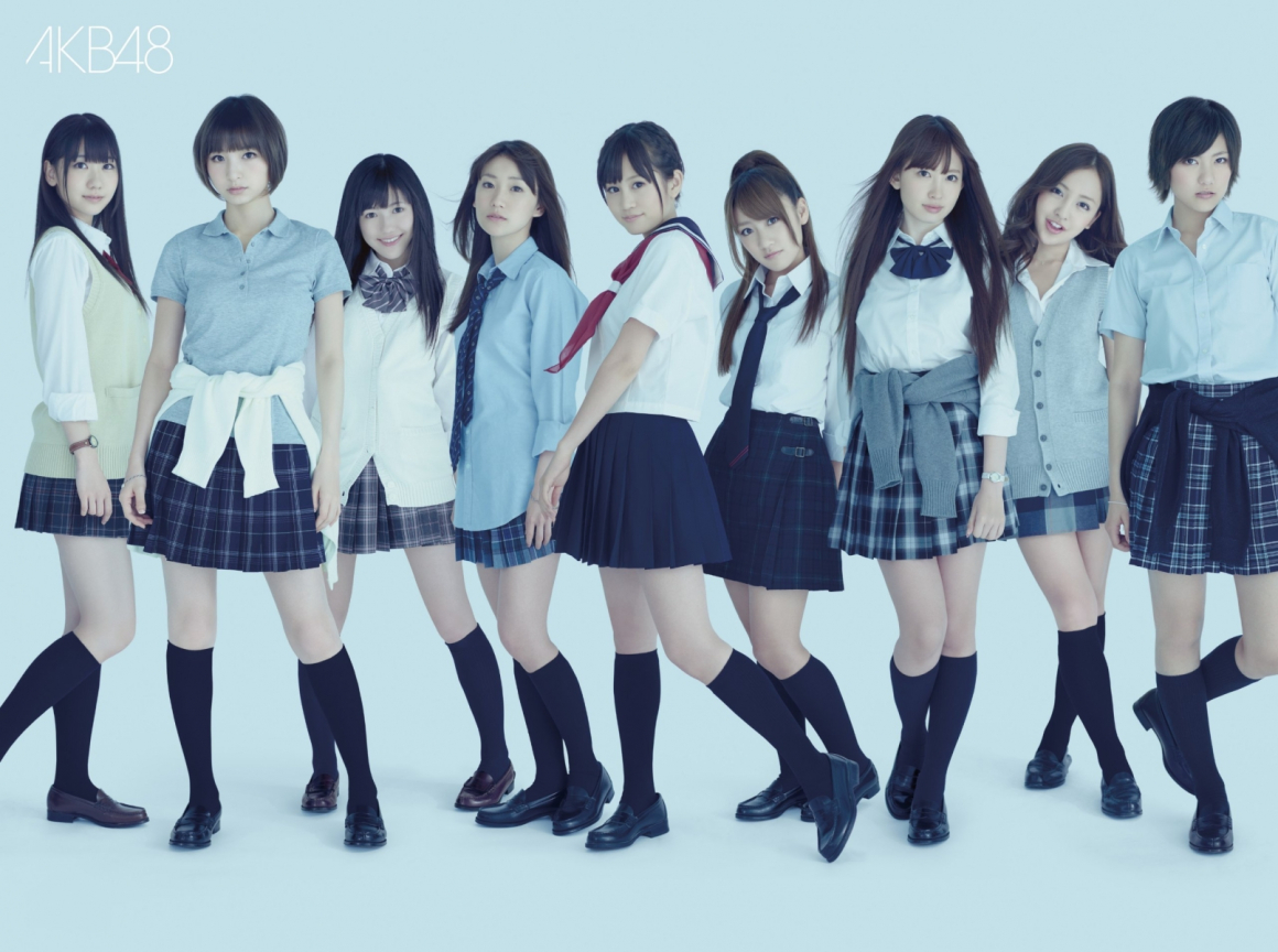 Tại sao các trường học Nhật Bản cho phép nữ sinh mặc váy siêu ngắn đến trường? - Ảnh 1.
