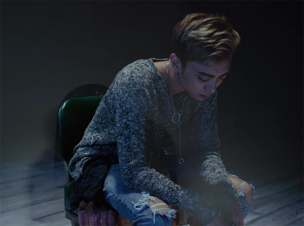 Sau Sơn T&ugrave;ng M-TP, Ho&agrave;ng Ku tiếp tục cho Soobin Ho&agrave;ng Sơn mặc h&agrave;ng hiệu trăm triệu trong MV mới - Ảnh 7.