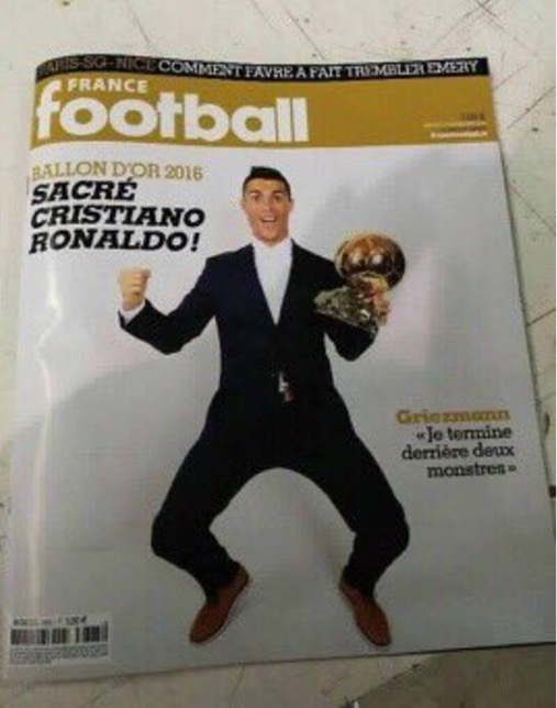Trang bìa tạp chí France Football công bố Ronaldo giành Quả bóng vàng 2016 - Ảnh 1.