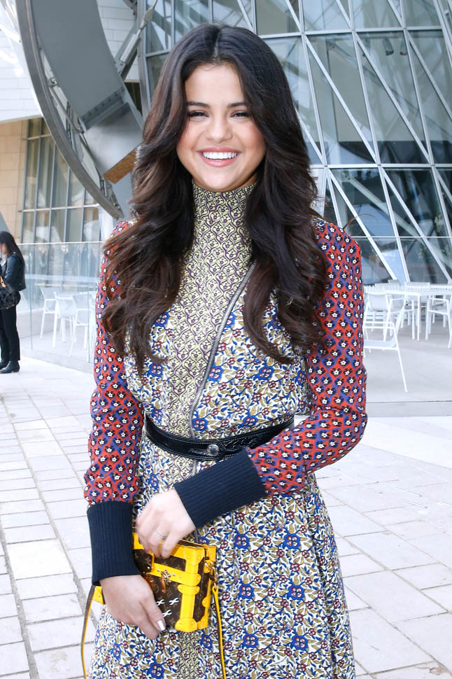 Sau tất cả, Selena Gomez cũng đã trở thành gương mặt của Louis Vuitton - Ảnh 6.