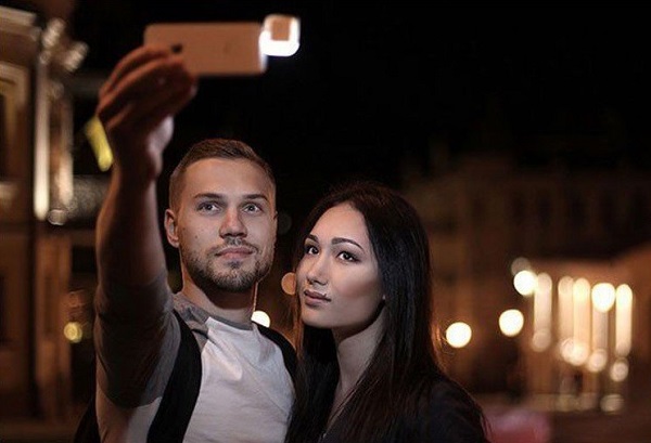 Thuộc l&ograve;ng ngay những b&iacute; k&iacute;p n&agrave;y để tr&igrave;nh selfie đạt điểm 10 chất lượng - Ảnh 9.