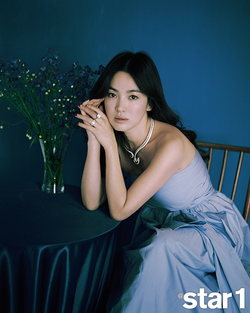 Song Hye Kyo: Một diện mạo xinh đẹp, hai sắc thái đối lập - Ảnh 11.