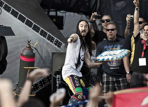 DJ Top 10 thế giới Steve Aoki trở lại Việt Nam trong lễ hội EDM hoành tráng đầu năm - Ảnh 12.