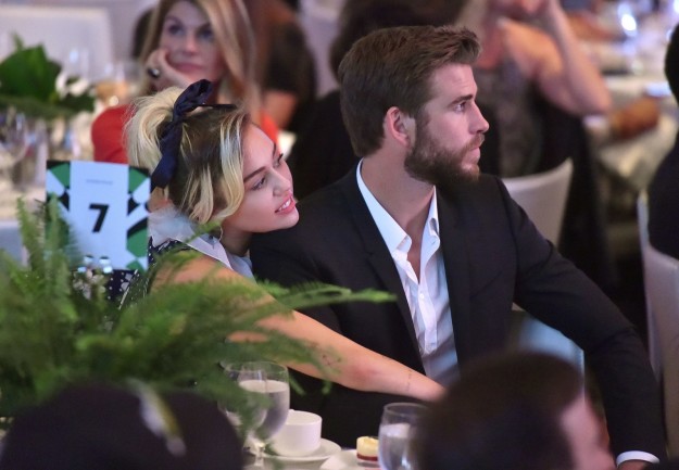 Con gái đẹp nhất khi yêu - Miley đã chứng minh điều này bằng loạt ảnh cute nhất 2016 bên Liam! - Ảnh 12.