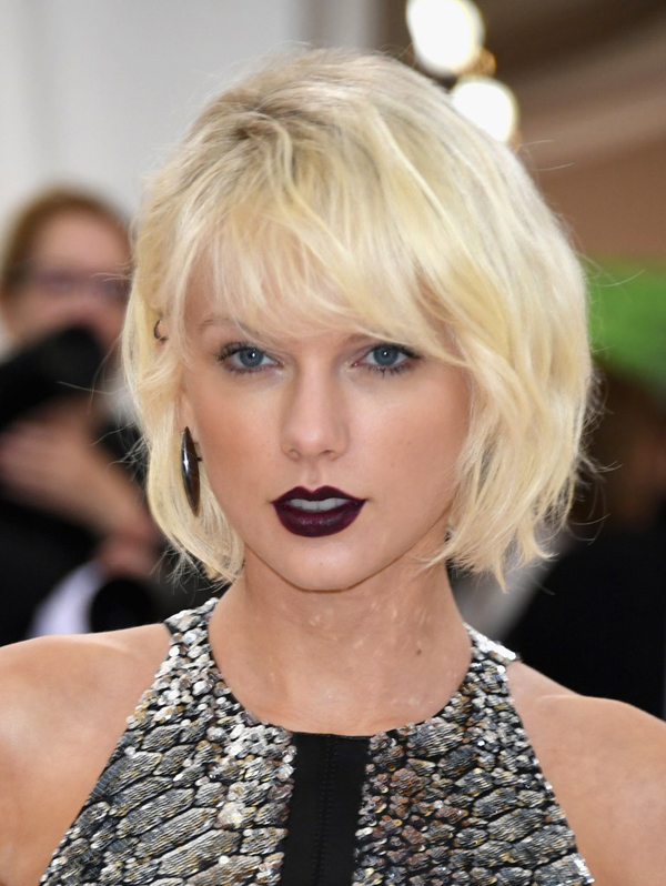 Để lại kiểu tóc cũ, Taylor Swift đã trở thành em của ngày hôm qua - Ảnh 12.