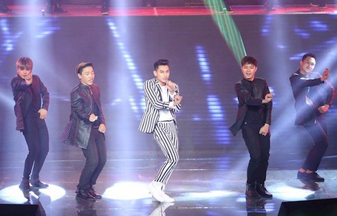 The Remix 2016 chật vật để giữ phong độ của mùa 1 - Ảnh 3.