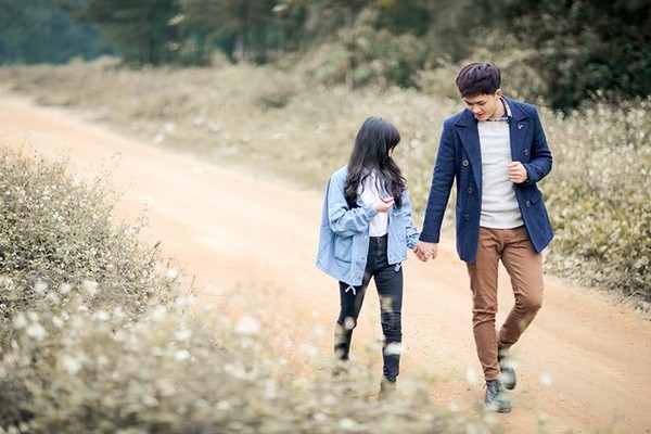 Ch&acirc;n ngắn đừng lo, cao chưa tới 3 m&eacute;t bẻ đ&ocirc;i nhưng vẫn y&ecirc;u được so&aacute;i ca 1m82 đ&acirc;y n&agrave;y! - Ảnh 8.